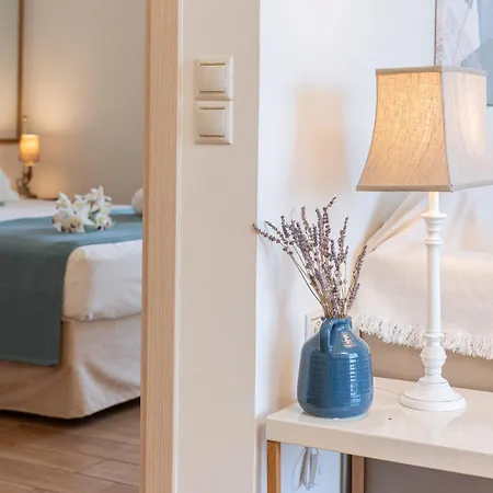 Arya Seaside Apartment