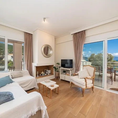 Apartment Arya Seaside Karavomylos